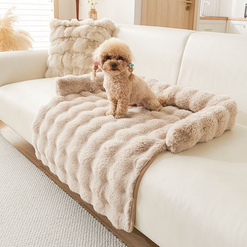 Winter Thermal Dog Mat – Thick Plush Non-Slip Pet Bed
