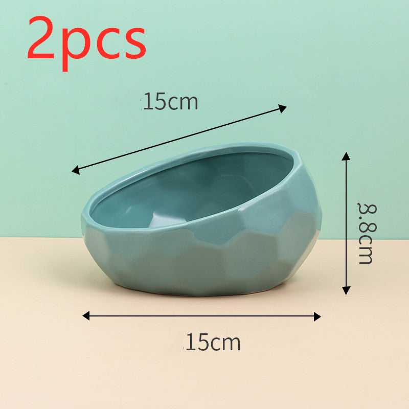 Elevated Ceramic Pet Bowl – Angled Feeding Bowl for Cats & Small Dogs